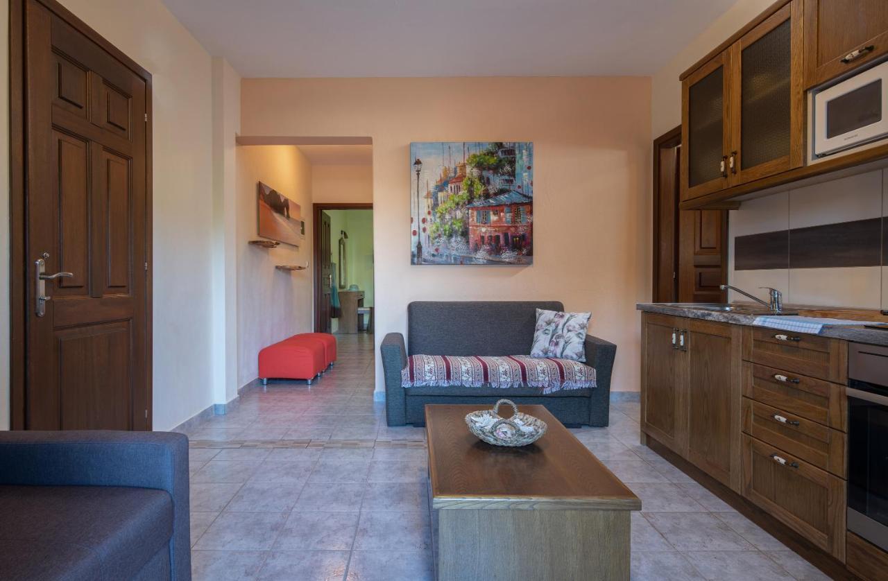 Vetrinos Apartments Áyios Nikólaos Luaran gambar